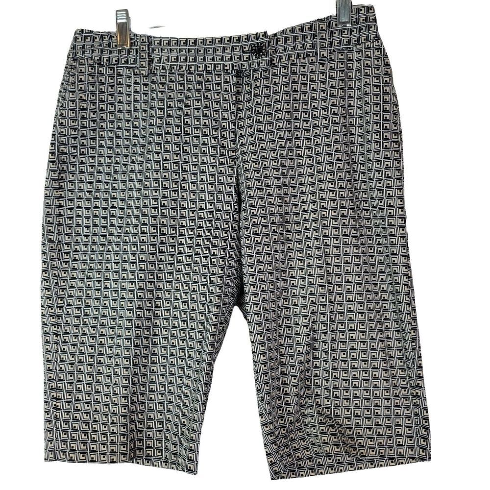 IZOD XFG Stretchy Geometric Bermuda Cotton Black Shorts Size 4 Womens LP